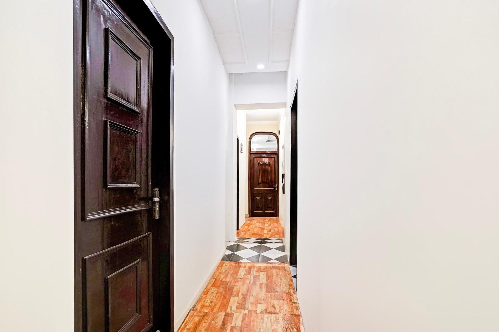 Hotel O Le Empire Stay House New Delhi Ngoại thất bức ảnh
