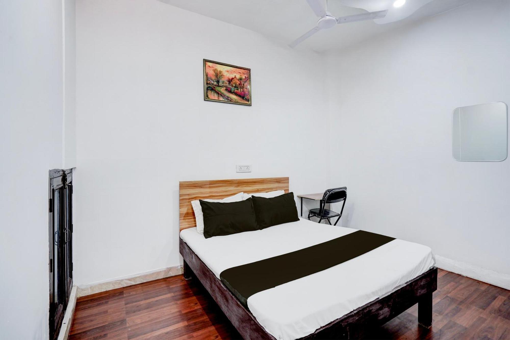 Hotel O Le Empire Stay House New Delhi Ngoại thất bức ảnh
