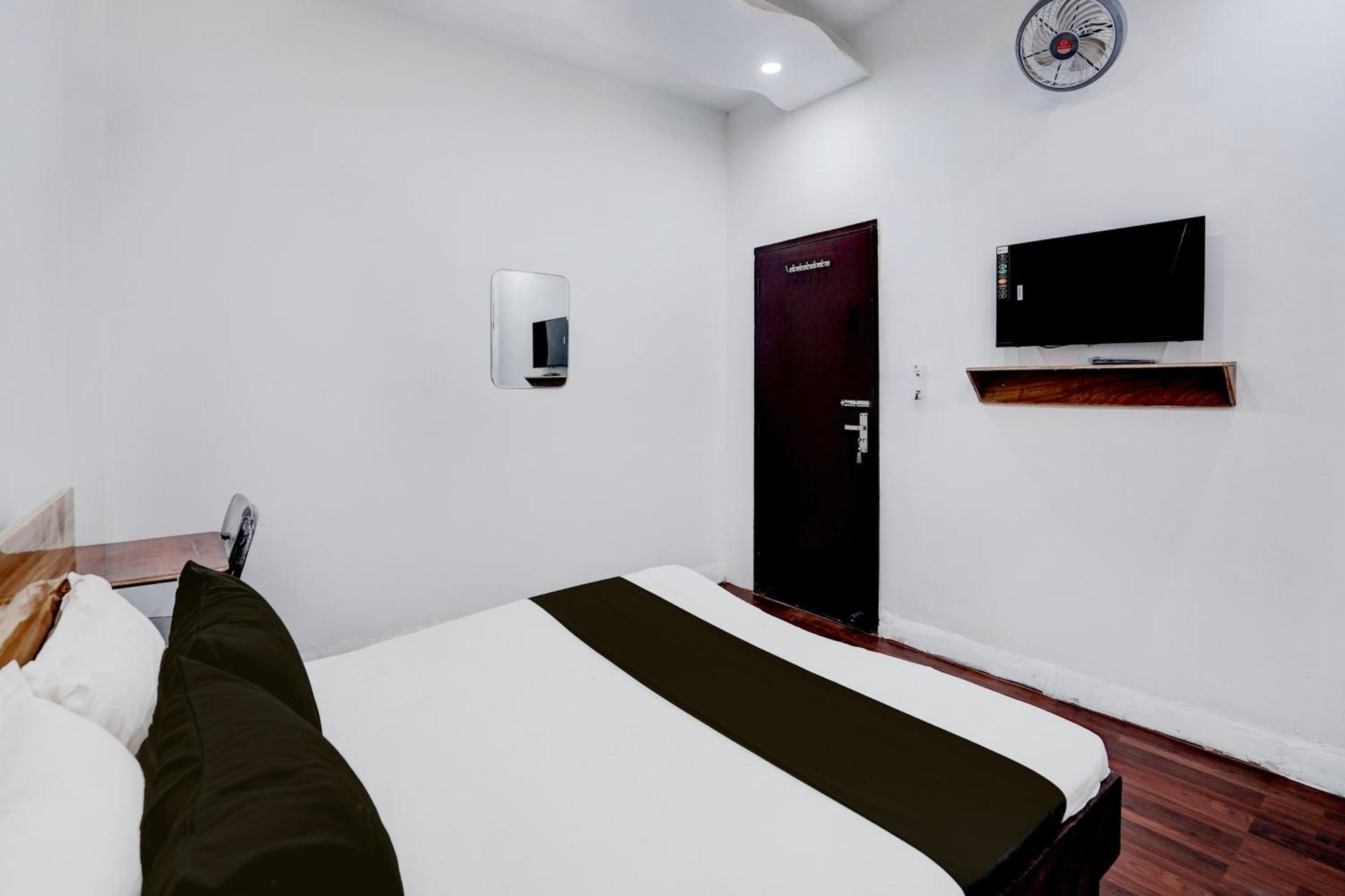 Hotel O Le Empire Stay House New Delhi Ngoại thất bức ảnh